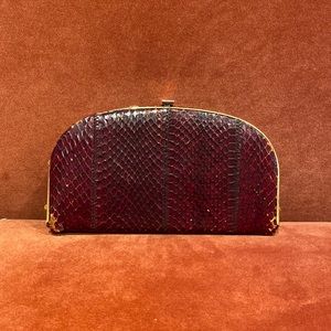 Snake Clutch